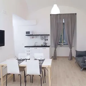 Centro Storico Napoletano Apartament